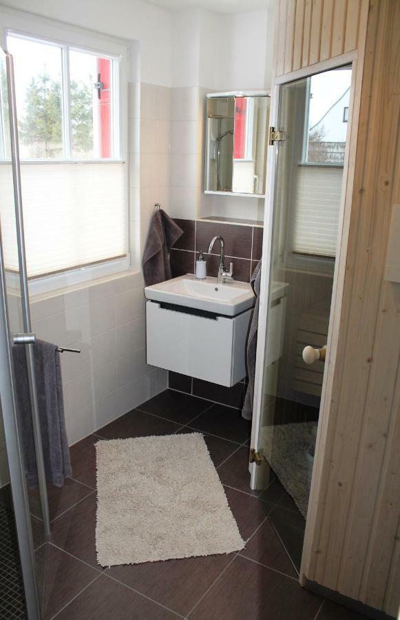 Fischer'S Ferienhaus Ruegen Mit Sauna Und Kamin Ummanz Ngoại thất bức ảnh