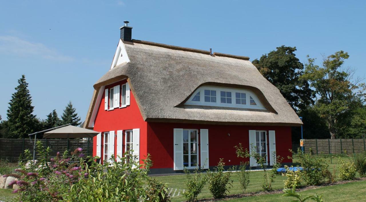Fischer'S Ferienhaus Ruegen Mit Sauna Und Kamin Ummanz Ngoại thất bức ảnh